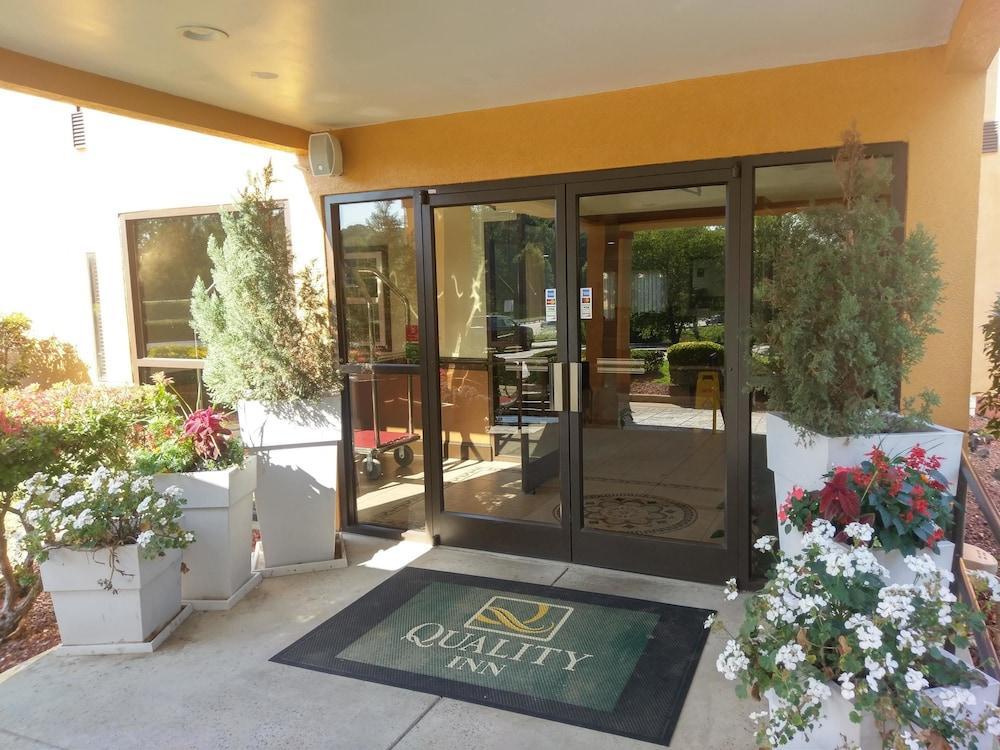Quality Inn & Suites Clemmons I-40 Zewnętrze zdjęcie