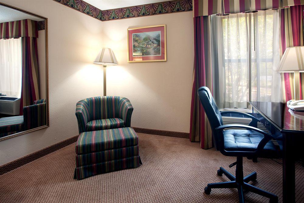 Quality Inn & Suites Clemmons I-40 Pokój zdjęcie