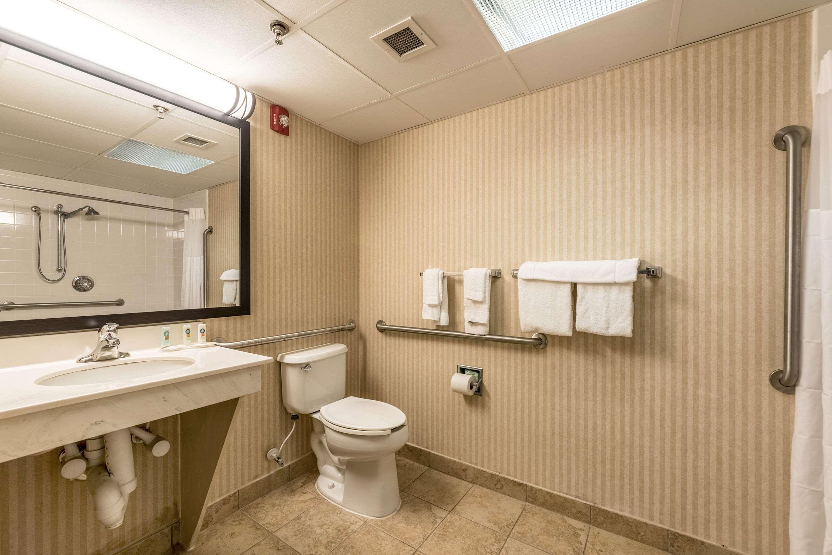 Quality Inn & Suites Clemmons I-40 Zewnętrze zdjęcie