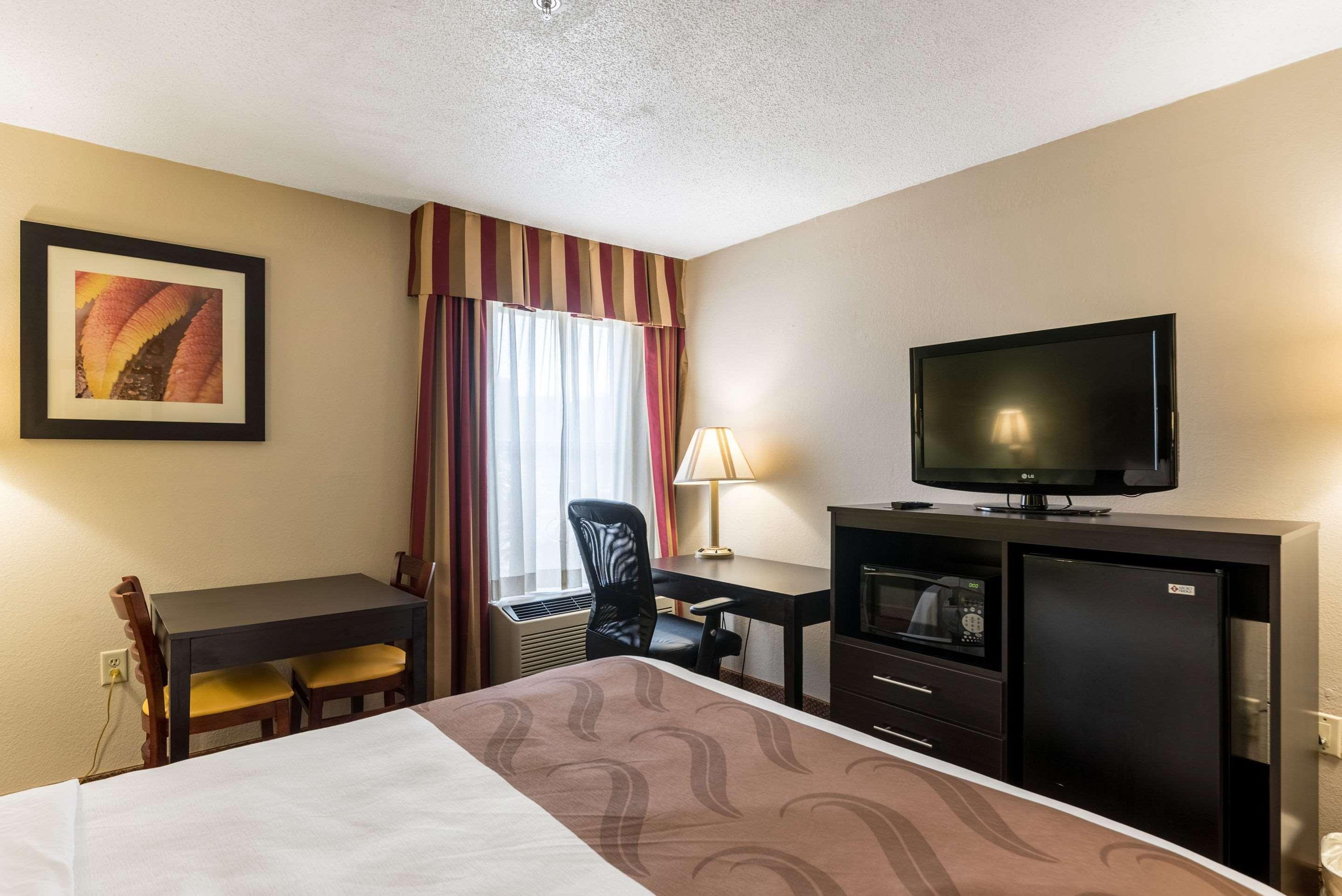 Quality Inn & Suites Clemmons I-40 Zewnętrze zdjęcie