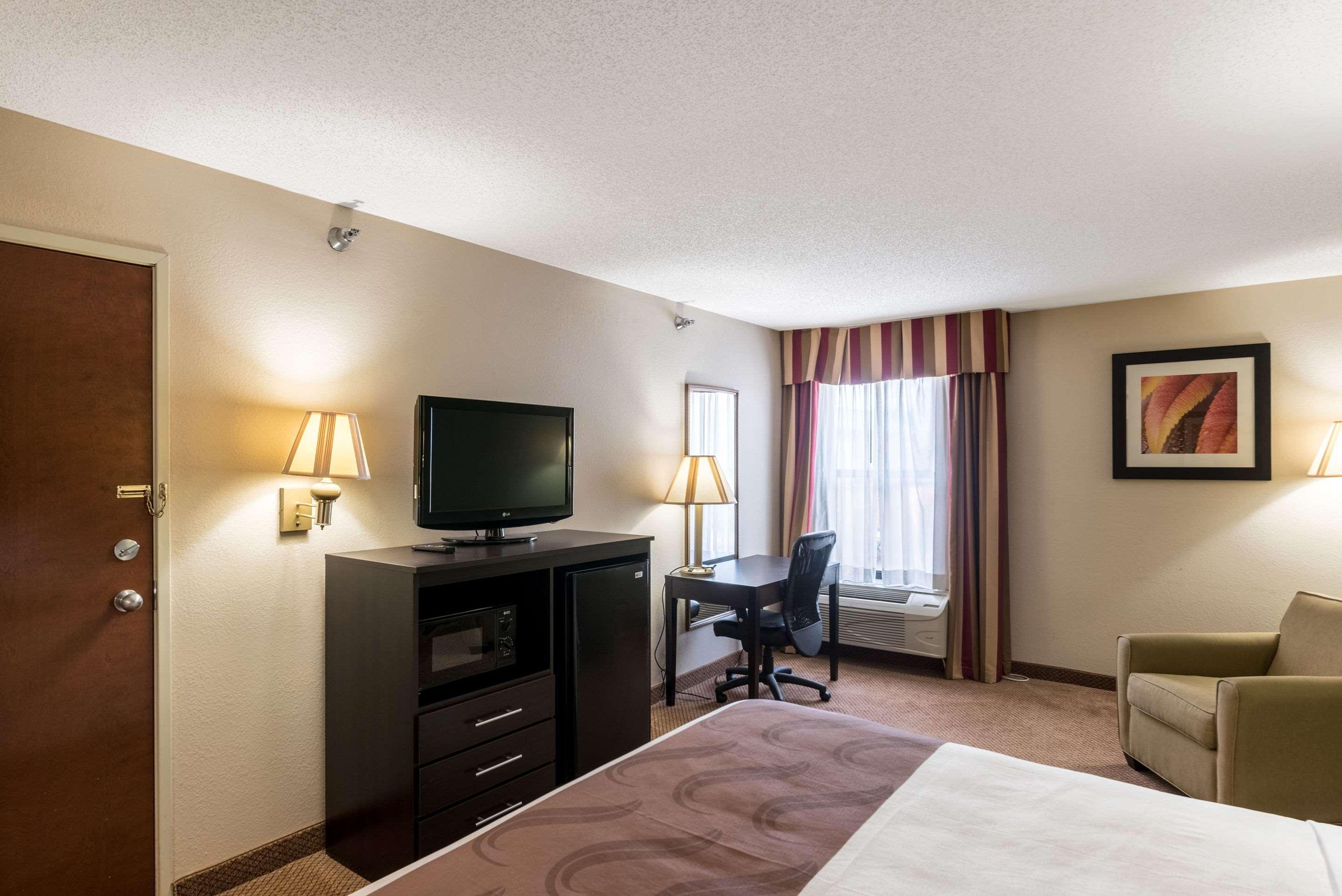 Quality Inn & Suites Clemmons I-40 Zewnętrze zdjęcie