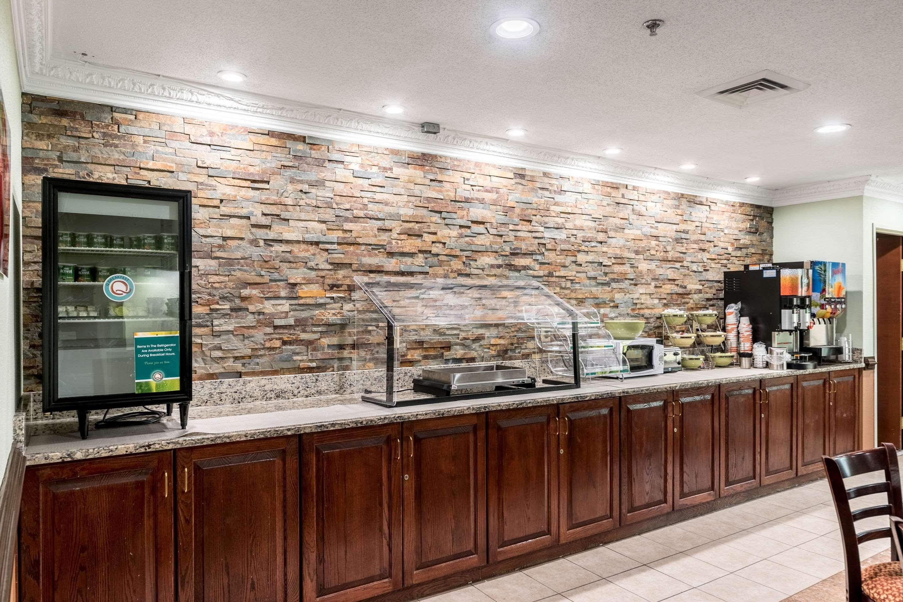 Quality Inn & Suites Clemmons I-40 Zewnętrze zdjęcie