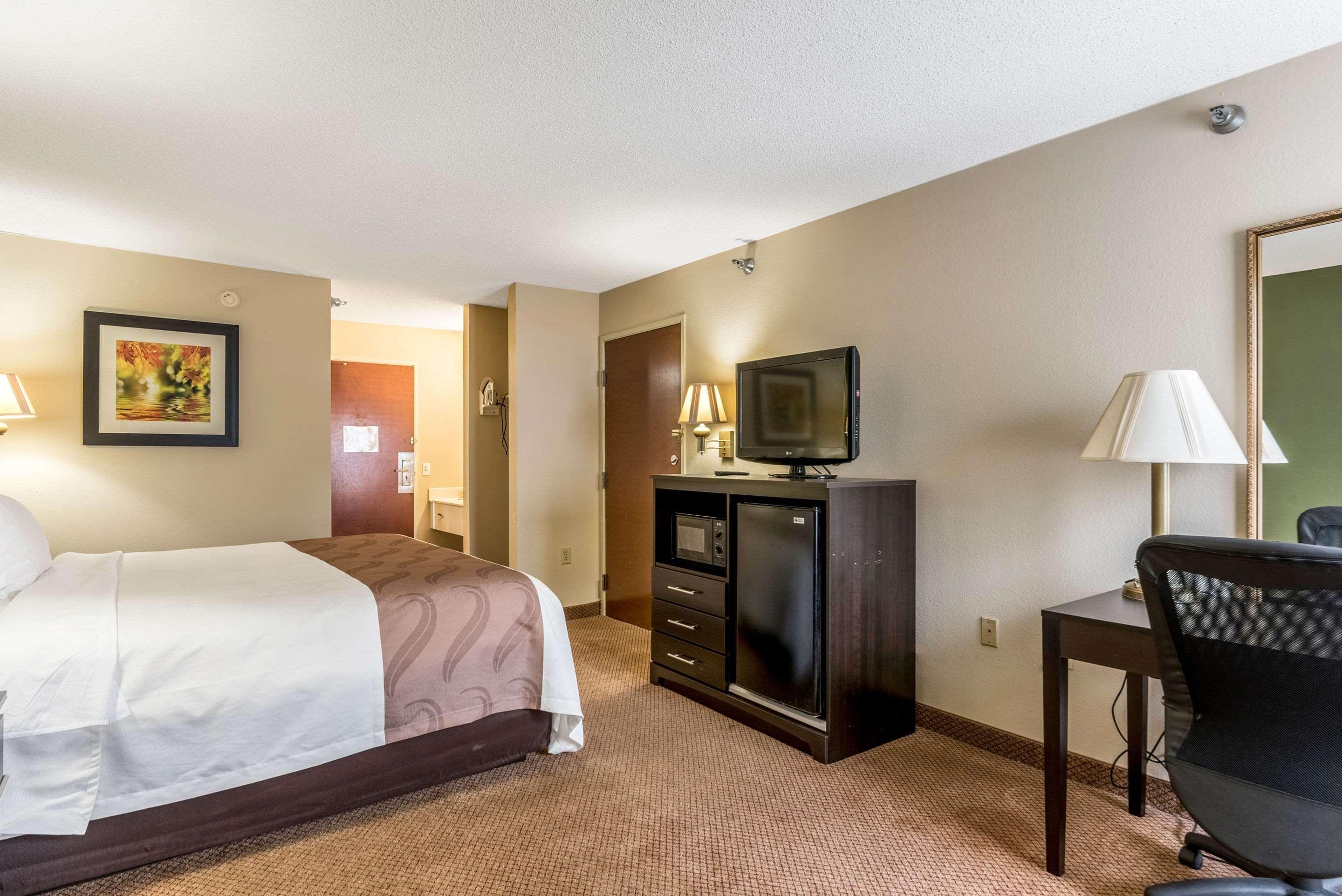 Quality Inn & Suites Clemmons I-40 Zewnętrze zdjęcie