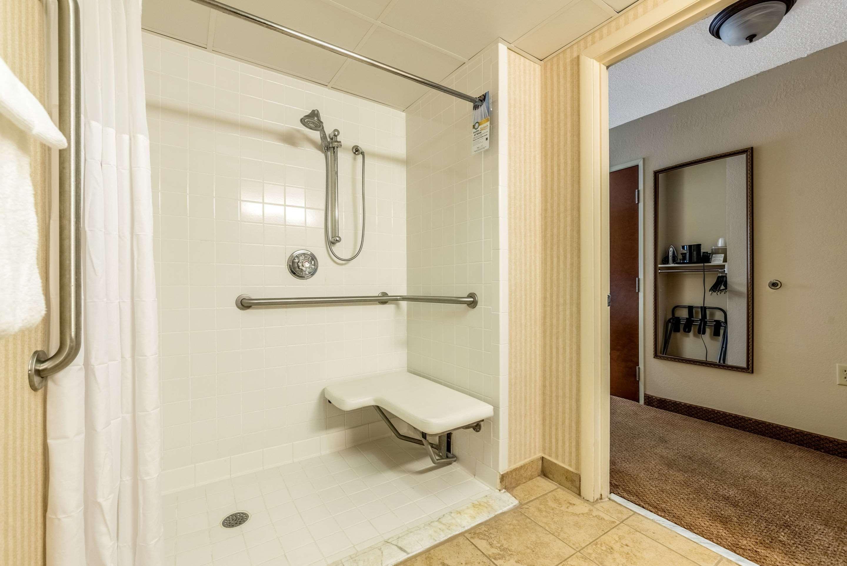 Quality Inn & Suites Clemmons I-40 Zewnętrze zdjęcie