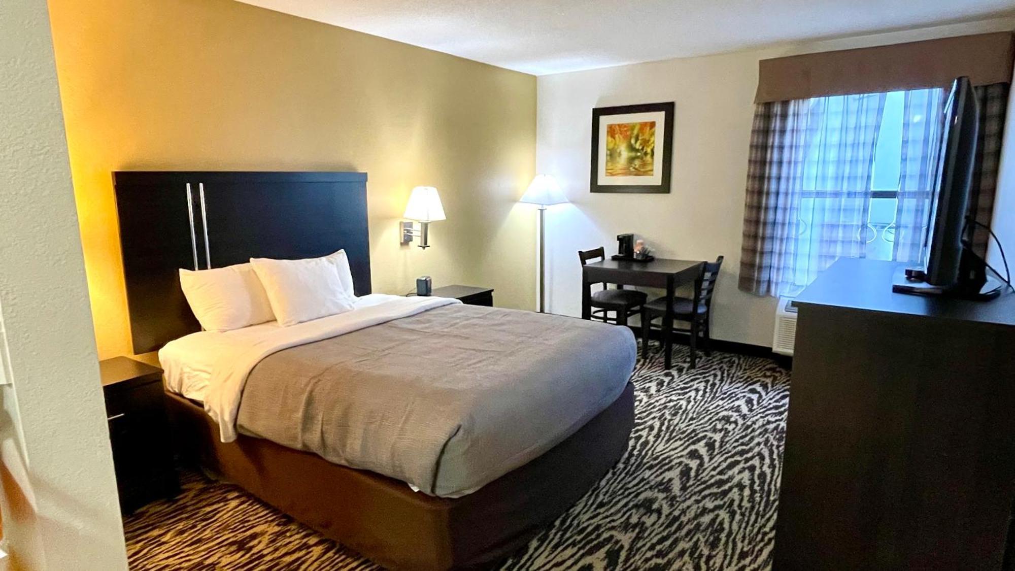 Quality Inn & Suites Clemmons I-40 Zewnętrze zdjęcie